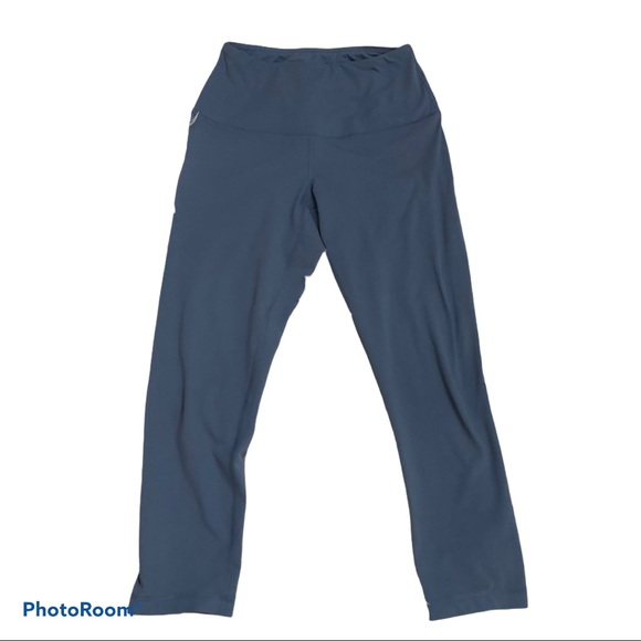 Yogalicious light blue 3/4 cropped leggings - Picture 1 of 10